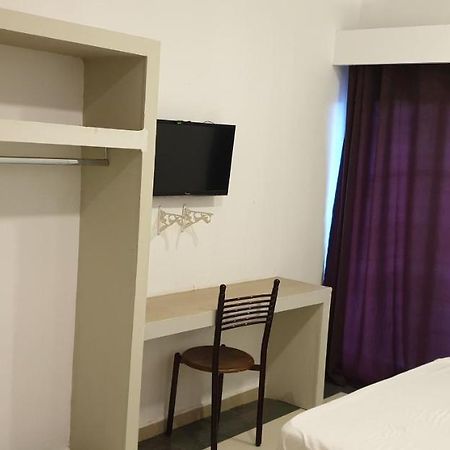 Hotel Privilege Bir El Djir Екстериор снимка