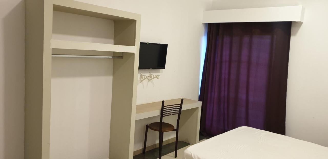 Hotel Privilege Bir El Djir Екстериор снимка